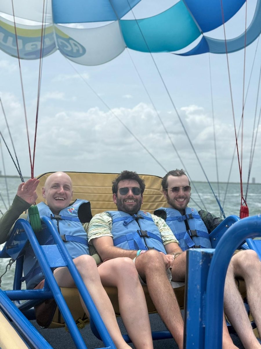 Plantiful team parasailing during the 2025 Cancun offsite